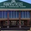 Отель Parkway Plaza Hotel & Convention Centre, фото 1