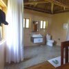 Отель Trackers Safari Lodge Bwindi, фото 21
