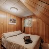 Отель 63mbr - Hot Tub - Bbq - Pets Ok - Wifi - Sleeps 6 2 Bedroom Home by RedAwning, фото 8
