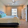 Отель Texas Teal House 3LP 3 Bedrooms 3.5 Bathrooms Condo, фото 5