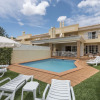 Отель CheckinCheckout - VillaMoura with Private Pool, фото 17