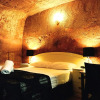 Отель The Lookout Cave Underground Motel, фото 6