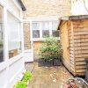 Отель Lovely 1 Bedroom With Patio - 10 Mins From Hyde Park, фото 17