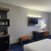 Отель Weston Inn & Suites, фото 5