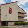 Отель Red Roof Inn Jackson Downtown - Fairgrounds, фото 12