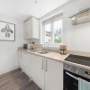 Отель The Queen's Club Escape - Modern 2bdr With Private Garden, фото 5