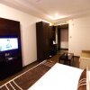 Отель Clarks Inn Suites Kapashera, фото 3