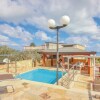 Отель Awesome Home in Altavilla Milicia PA With 3 Bedrooms, Wifi and Outdoor Swimming Pool в Альтавила-Миликии