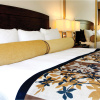 Отель Suites At Fishermans Wharf, фото 3