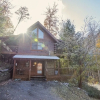 Отель Er 226 â Locker's Mountain Hideaway Great Location â Close To Town! 2 Bedroom Cabin by RedAwning, фото 1