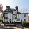 Отель Beautiful 2-bed Apartment in Tunbridge Wells, фото 10