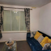 Отель Lovely 2-bed Apartment in West Bromwich, фото 2