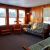 Отель Buckskin Lake Resort - Kodiak Cabin, фото 7