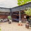 Отель Stylish rural cottage with views over fields and the River Stour - The Granary, фото 1