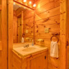 Отель Secret Hideaway #195 by Aunt Bug's Cabin Rentals, фото 6