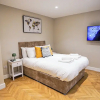 Отель E2M Wisteria House Heathrow Free Parking, фото 3
