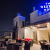 Отель The Westend Hotel в Данапур