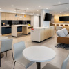 Отель TownePlace Suites by Marriott West Kelowna, фото 11