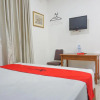 Отель Residences by RedDoorz Syariah @ Buah Batu, фото 6