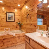 Отель Apple Bear Lodge - Four Bedroom Cabin, фото 7