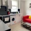 Отель Modern 2 Bedroom Flat in Robert st, Swansea, фото 9