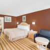 Отель Columbus Inn and Suites, фото 4