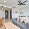 Отель OYO Home 44001 Elegant Studio Setia Alam Trefoil, фото 27