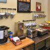 Отель Americas Best Value Inn Mayflower, фото 12