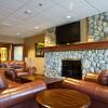 Отель Days Inn & Suites Strathmore, фото 16