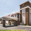 Отель La Quinta Inn And Suites Chambersburg, фото 1