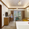 Отель Whistling Woodzs Resort, фото 18