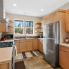 Отель SW Decoy Home With Private Outdoor Living Space Includes Firepit by Redawning, фото 22