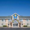 Отель Comfort Inn & Suites Jackson - West Bend, фото 26