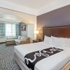 Отель La Quinta Inn & Suites by Wyndham Dumas, фото 23