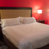 Отель American Inn and Suites Ferndale, фото 2