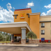 Отель Comfort Suites South, фото 1