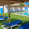 Отель Bungalow La Roa V, con piscina compartida, фото 17