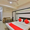 Отель OYO 5122 Hotel Midway Residency, фото 7
