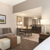 Отель Embassy Suites Saratoga Springs, фото 7