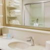 Отель Hampton Inn & Suites Charlotte/Ballantyne, фото 11