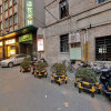 Отель Hanting Hi Inn Jingan Temple West Branch в Шанхае