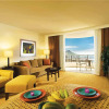 Отель Hilton Grand Vacations Suites at Hilton Hawaiian Village, фото 10