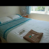 Отель Room in Guest Room - Double With Shared Bathroom Sleeps 1-2 Located 5 Minutes From Heathrow Dsbyr, фото 9