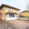 Отель Milton Keynes Close to Station 6 bed Free Parking, фото 16