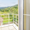 Отель Peaceful Flat With Balcony in Kartepe, фото 11