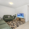 Отель Pumicestone Lodge Unit Twelve, 26 Maloja Ave, фото 2