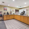 Отель Econo Lodge Inn & Suites East, фото 23