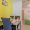 Отель Bosko - 30m From the sea With Parking - A1, фото 14