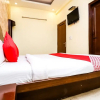 Отель OYO 9448 Hotel Karan Palace, фото 18