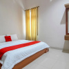 Отель RedDoorz near Hartono Mall 3, фото 2